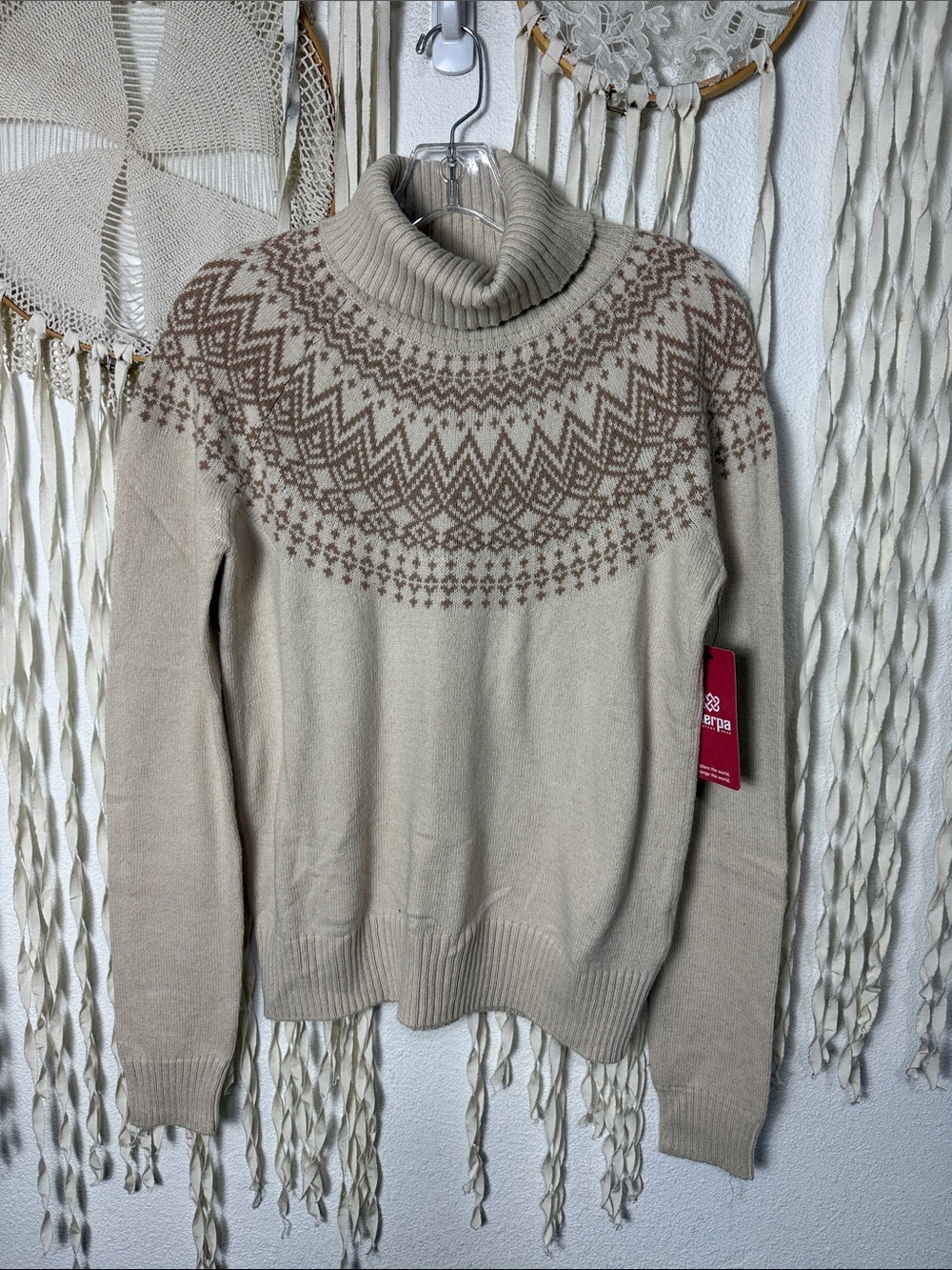 Sherpa Adventure Gear NWT Yeshe Turtleneck Sweater Size Small Fall25